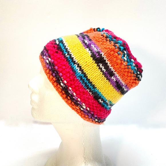 NWT Hand Knit Bright Stripes Ponytail/Messy Bun Beanie Hat One Size Fits Most - Picture 4 of 5